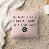 私は普通のママとは違う犬のママ クッション (ブランケット)
