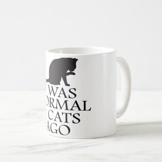 私は普通の3匹の猫おもしろいだった コーヒーマグカップ (正面右)