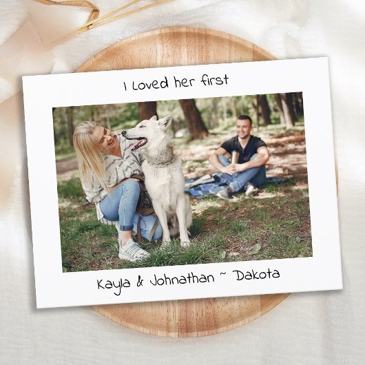 私は最初に彼女を愛した – 可愛シンプルいモダン犬結婚の 案内ポストカード