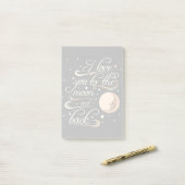 私は月および背部黒に愛します ポストイット (デスク上)