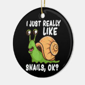 私は本当にカタツムリ好き、カタツムリおもしろい恋人ギOK セラミックオーナメント (左)