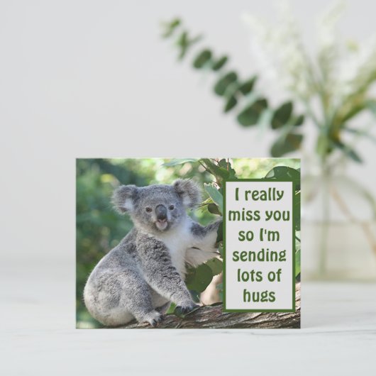 私は本当恋しく思にあなた達なので、たくさんの抱擁を送っています ポストカード (スタンド正面)