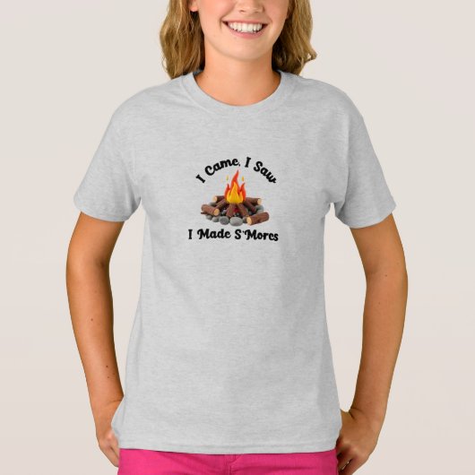 私は来た。見た。スモアを作った。 Tシャツ (正面)