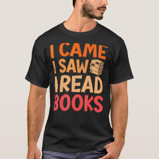 私は来本を見読てBookaholic Bookworm Lite Tシャツ