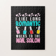 私は歩いてネイルサロンへ