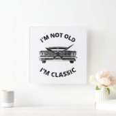 私は歳ではない私はクラシック スクエア壁時計 (ホーム)