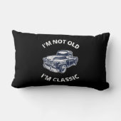 私は歳ではない私はクラシック ランバークッション (裏面)