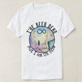 私は死んでいるが、私は今OK生まれ変わり幽霊 Tシャツ