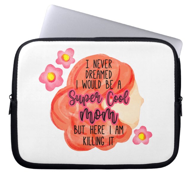 私は母になるとは夢にも思わなすごいクールい ラップトップスリーブ (正面)
