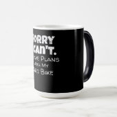私は汚いバイクのギフトと一緒に予定がある モーフィングマグカップ (正面右)