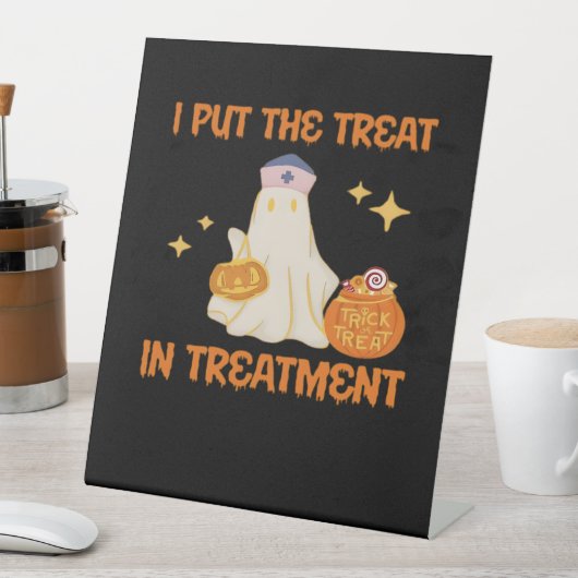 私は治療をトリートメントレトロおもしろいナース医師に入れる 台座サイン (インサイチュ)