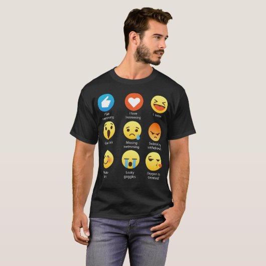 私は泳ぐ人のおもしろいなEmojiの顔文字のティーを泳ぐことを愛します Tシャツ (正面フル)