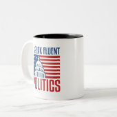 私は流暢話な政治アナリストの選挙人 ツートーンマグカップ (正面左)