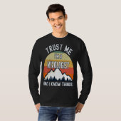 私は混雑学者で、私は物事を知っている私を信頼 Tシャツ (正面フル)