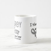私は灰色42の娘の脳腫瘍を身に着けています コーヒーマグカップ (中央)