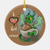 私は熱いCoacoのベビーのドラゴンのクリスマスのマグを愛します セラミックオーナメント (裏面)