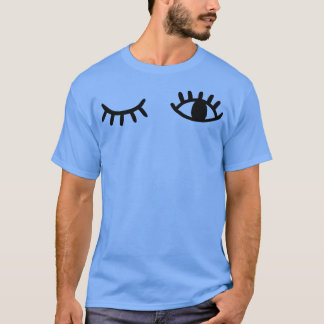 私は片目を閉じて片目を開けて眠る Tシャツ