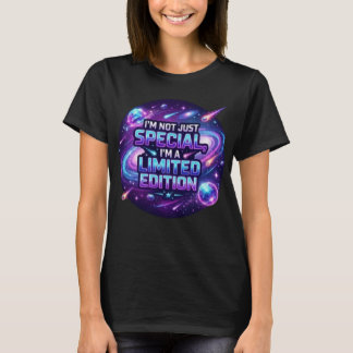私は特別な限定版 Tシャツ