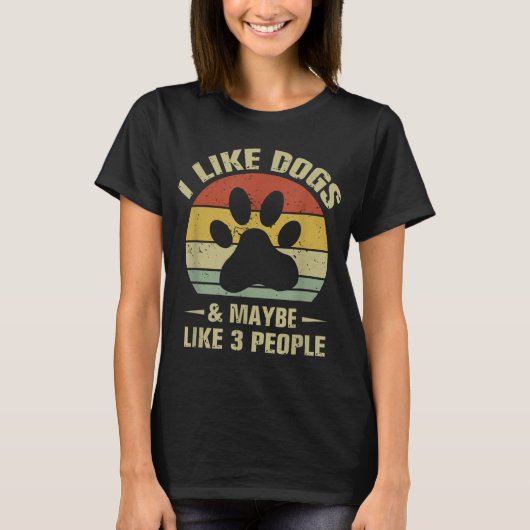 私は犬が好きで、3人のおもしろい犬愛が好き Tシャツ (正面)