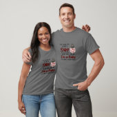 私は犬ではないと言っている母はプードルと言った Tシャツ (ユニセックス)