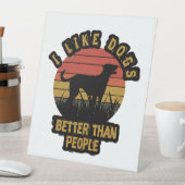 私は犬のほうが人より好きだ 台座サイン (インサイチュ)