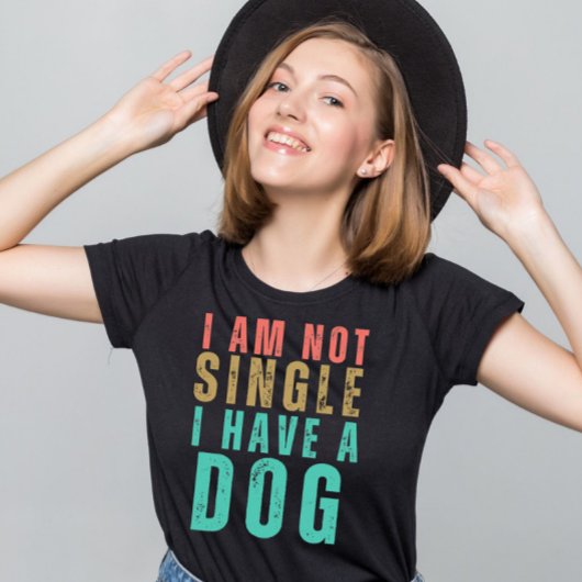 私は犬のバ独身のンタインおもしろい引用文を持っていない Tシャツ