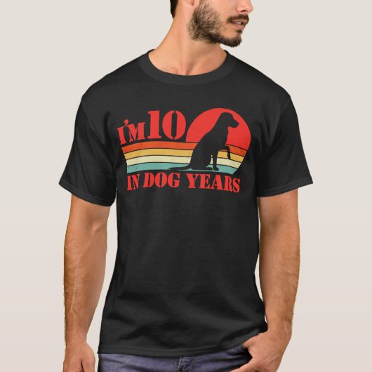 私は犬の年で10歳70番目の誕生日ヴィンテージ70年 Tシャツ (正面)