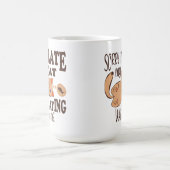 私は猫が私を狙っているのが遅くなってごめんなさい モーフィングマグカップ (中央)