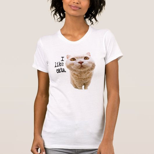 私は猫を好みます Tシャツ (正面)