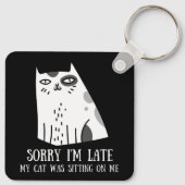 私は猫を座らせるのが遅くなってごめんなさい キーホルダー (裏面)