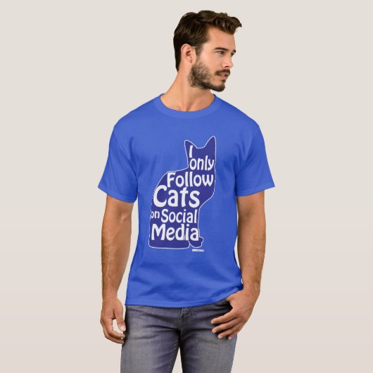 私は猫後を追の社会おもしろいスローガン Tシャツ (正面フル)