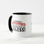 私は現在監修されていない マグカップ (正面左)