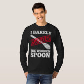 私は生き延び木のスプおもしろいーン大人のユーモア Tシャツ (正面フル)