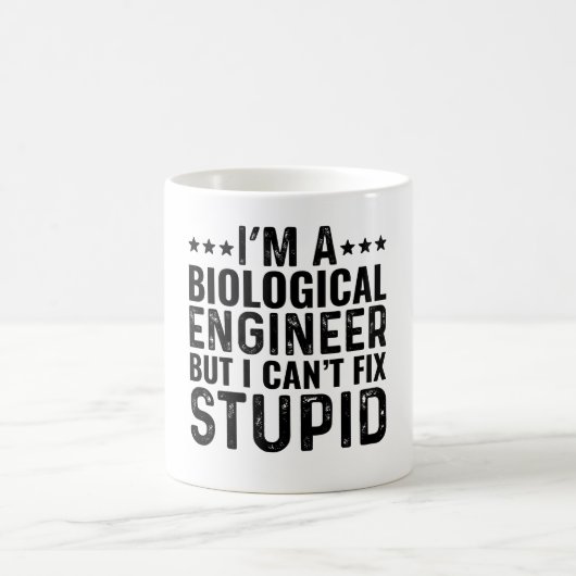 私は生物学のエンジニアだが、馬鹿を直すことはできない コーヒーマグカップ (中央)