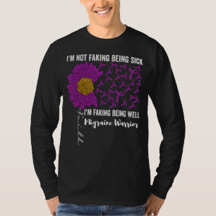 私は病気を仮装していない私は健康を仮装している Tシャツ
