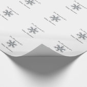 私は白いクリスマスの夢を見ている – スノーフレーク ラッピングペーパー (角)