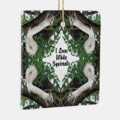 私は白いリスを愛します セラミックオーナメント (右)