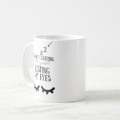 私は目を休めている コーヒーマグカップ (正面左)