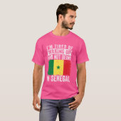 私は目覚めたくてセネガルにいない Tシャツ (正面フル)