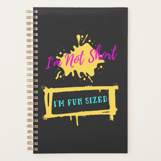 私は短くはない私はおもしろいサイズの皮肉おもしろいなスローガン プランナー手帳 (正面)