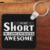 私は短くはない私は集中している素晴らし キーホルダー (裏面)