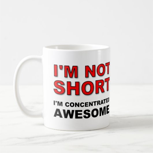 私は短くはない私は集中してい素晴らしる コーヒーマグカップ (左)