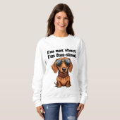 私は短くはない、私はおもしろいサイズ スウェットシャツ (正面フル)