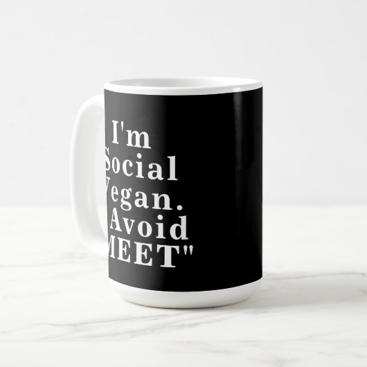 私は社会的ビーガン私は内向的なことわざに会うことを避ける コーヒーマグカップ (正面左)