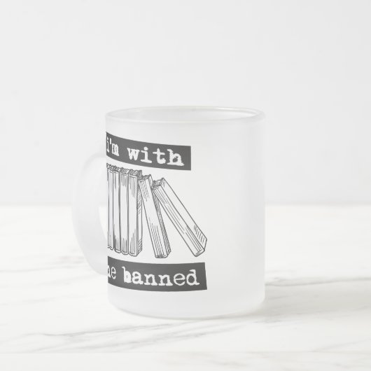 私は禁止された本を持っている フロストグラスマグカップ (正面左)