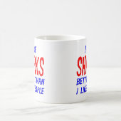 私は私が人々のマグを好むよりよい鮫を好みます コーヒーマグカップ (中央)