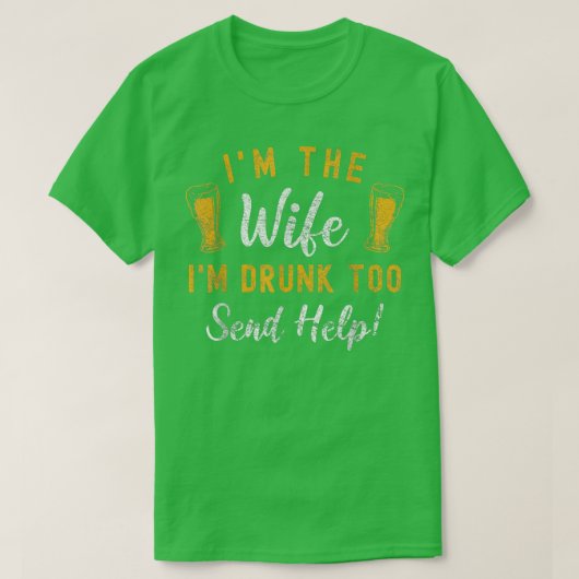 私は私が似合わないカップル飲の奥さんだおもしろい Tシャツ (デザイン正面)