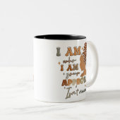 私は私が誰かあなたの承認を必要としない黒人女性 ツートーンマグカップ (正面右)