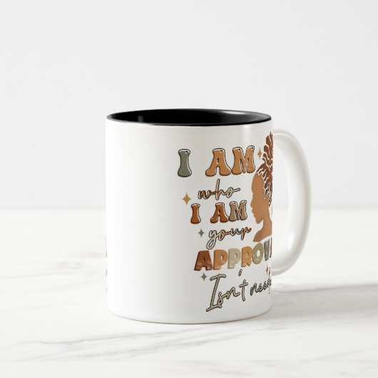 私は私が誰かあなたの承認を必要としない黒人女性 ツートーンマグカップ (正面右)