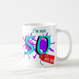 私は私によってが49.99のペンキの文字である50才ではないです コーヒーマグカップ